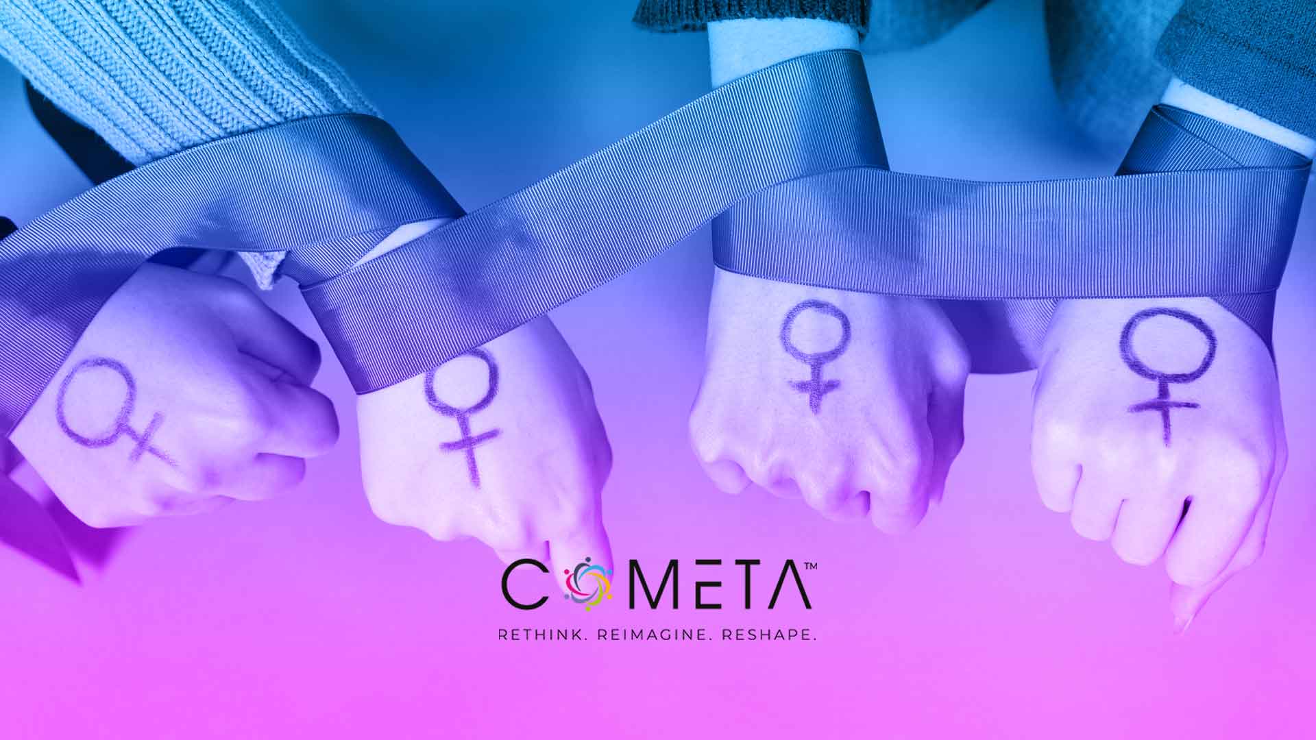 Cuatro manos unidas con una cinta morada muestran el símbolo femenino dibujado, representando la fuerza y solidaridad de los movimientos feministas en América Latina. Imagen de portada del artículo de COMETA sobre la resiliencia y esperanza en los movimientos feministas.